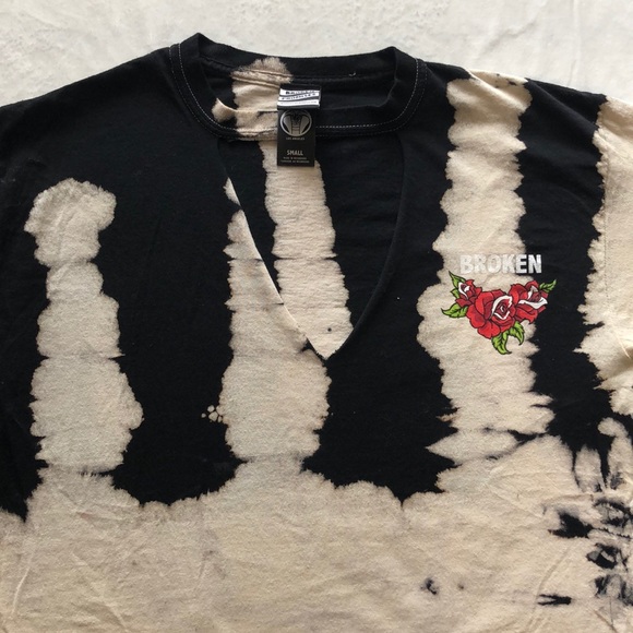 Broken promise tshirt - Picture 5 of 5